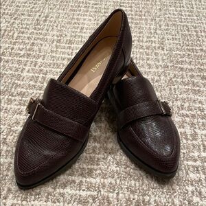 Elegant Nine West Brown Leather Flats with Strap Detail